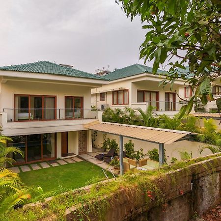 Вилла Elivaas 3 Bhk With Pvt Pool - Azalea Сиолим Экстерьер фото
